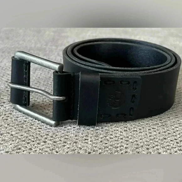 Timberland Other - Timberland Men’s Black Leather Belt with Brushed Silver Tone Buckle Size 34
